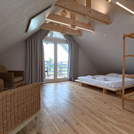 Cetri Veji Hotel Jurkalne Bagian luar foto